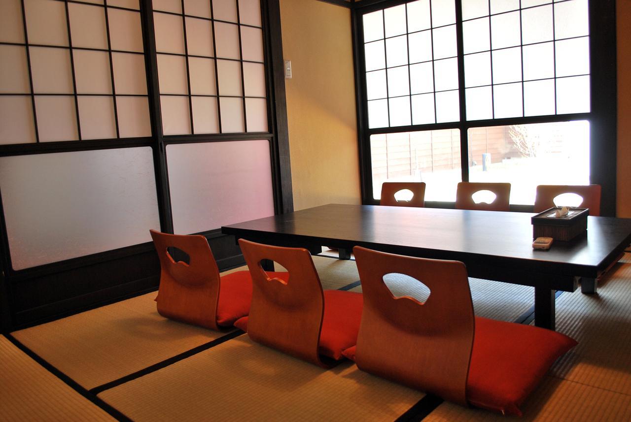Hida Takayama Relax Hostel Bettei Fuji Екстер'єр фото